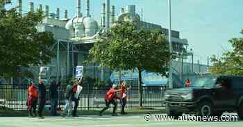 GM, Ford say UAW strike to affect other U.S. plants