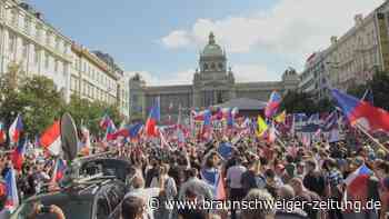 Hilfe für die Ukraine treibt Tschechen auf die Straße