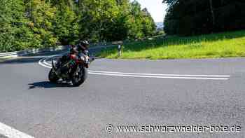 Zwei Verletzte in Dobel: Motorräder stoßen zusammen