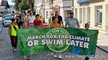 „Haltet Euch an Klimaziele“ – Fridays for Future marschierten wieder durch Mühldorf