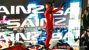 Carlos Sainz wins Singapore Grand Prix as Verstappen's streaks end