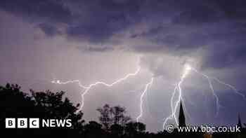 Weather: Thunderstorm warning for Wales and England