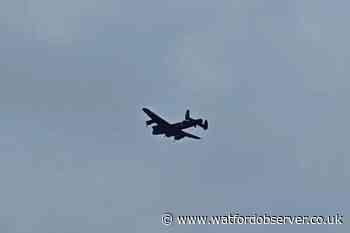 Lancaster Bomber recorded flying over Kings Langley