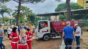 Tor Bella Monaca, i volontari occupano e ripuliscono la piazza di spaccio