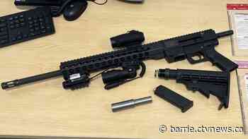 Suspect, 33, found carrying assault-style rifle, knife and drugs in Barrie