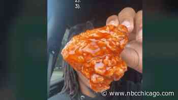 Famed TikTok reviewer rates 3 Chicago chicken wings: ‘May be the beginning of a war'