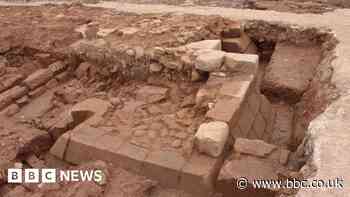 Kenilworth pool plans to change after medieval finds