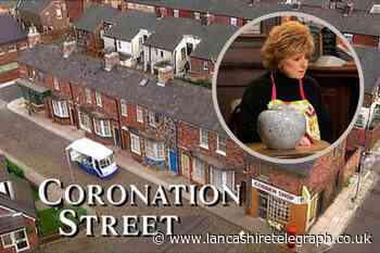 Coronation Street star Barbara Knox signs new contract at 90