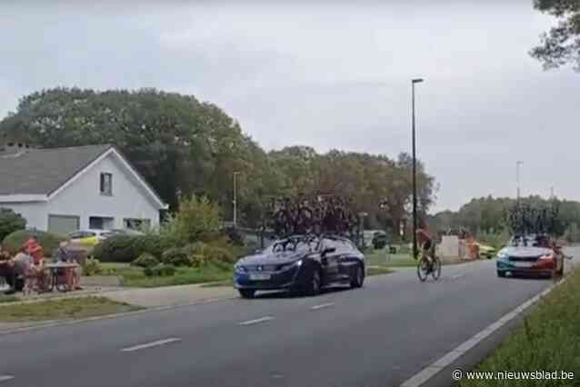 Ploegleider van Lotto Dstny die seingever aanreed met volgwagen stopt er na 40 jaar mee: “Ik maakte een grote fout”