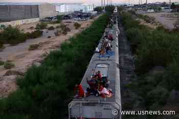 Mexico's Ferromex Halts Train Operations After Migrant Deaths, Injuries