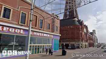 Man dies after being hit by bus on Blackpool Promenade