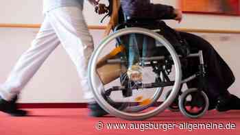 Akku von Rollstuhl geht leer: Passant wird zum "Retter in der Not"