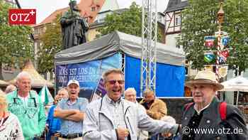 Gäste aus Mittelfranken lassen sich das schöne Jena zeigen