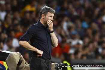 De babbel tussen Van Bommel en Xavi: Voetbalfans laten zich grappig uit over opvallend moment