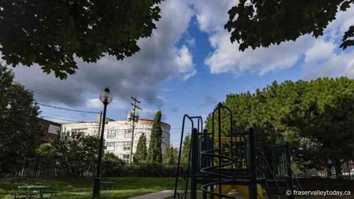 Parents’ doubts persist after forum on Montreal supervised drug-use site near school