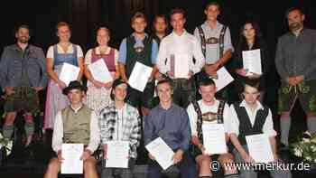 Freisprechungsfeier Kreishandwerkerschaft: „Grundpfeiler der deutschen Wirtschaft“