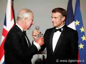 Gli Champs-Élysées e la cena di gala a Versailles: Macron cerca di impressionare Carlo III
