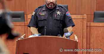 Police believe Streamwood man suspected of killing Romeoville family is dead after Oklahoma crash