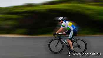 'You risk your life every time' on Victorian roads, cyclist tells safety inquiry