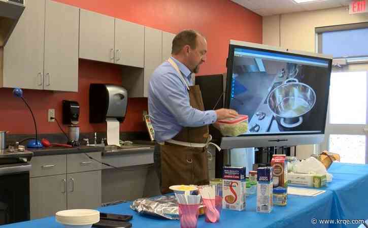 Rio Rancho mayor shares passion for cooking with community