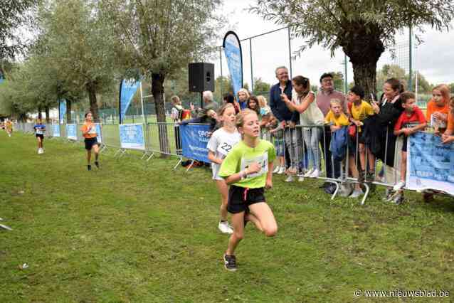 1.800 schoolkinderen lopen zich in het zweet tijdens jaarlijkse veldloop