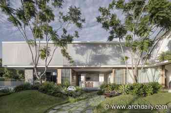Boomerang House / Joe Adsett Architects