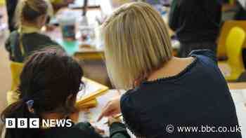 Scotland's school strikes go ahead as union rejects pay deal