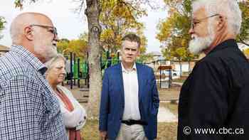 Liberals pledge $45M for home accessibility upgrades for seniors, expanded drug coverage