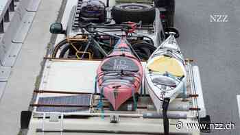 Albert Rösti sagt, die vielen Staustunden könne die Schweizer Wirtschaft nicht verkraften. Wie berechnet man die Kosten eines Staus?