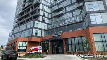 Edmonton homeowners' lawsuit claims tower excavation caused cracking