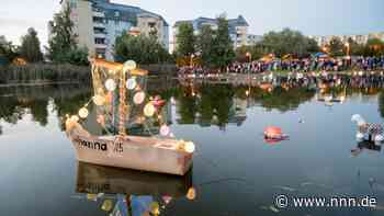 15. Toitenwinkler Herbstleuchten in Rostock lädt zum Teich am Friedensforum