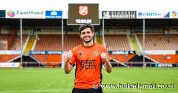 Ex-Hull City trialist and Brighton defender reacts after surprise move to Dutch club