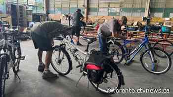 Toronto bylaw officers will swap out cars for bikes as part of new pilot program