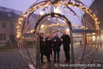 Edelstahlkugel am Marktplatz sorgt für Diskussionen