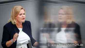 Faeser nennt stationäre Grenzkontrollen eine „Möglichkeit“