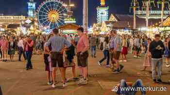 „Einfach nur noch peinlich“: Trink-Video aus dem Wiesn-Zelt sorgt für Kopfschütteln