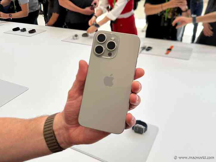 Apple warns of two potential iPhone 15 issues on launch day