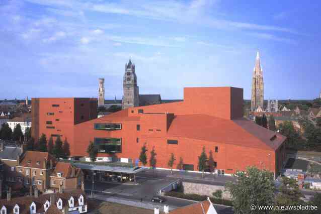 Gevelpannen dreigen van Concertgebouw te vallen en moeten er allemaal af: “Minstens jaar wachten op nieuwe gevelbekleding”