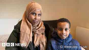 Bristol: Mothers say council refusing to repair mouldy flats