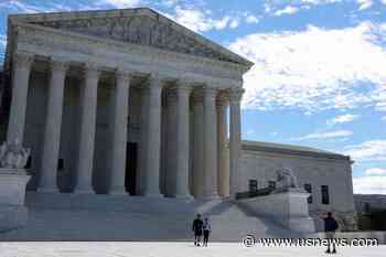 US Supreme Court Extends Pause on Order Curbing Biden Social Media Contacts
