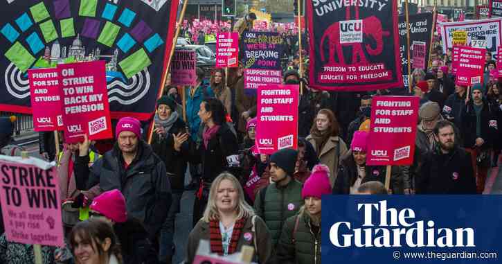 University staff union backs away from UK-wide strikes as support wanes
