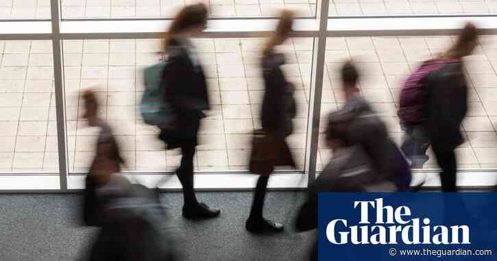 Involve parents before pupils ‘socially transition’ at school, says NHS England