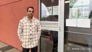 'There's no plan B': Manitobans with India travel plans left in limbo