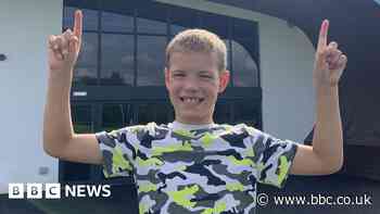 Warwickshire boy in air ambulance triathlon challenge