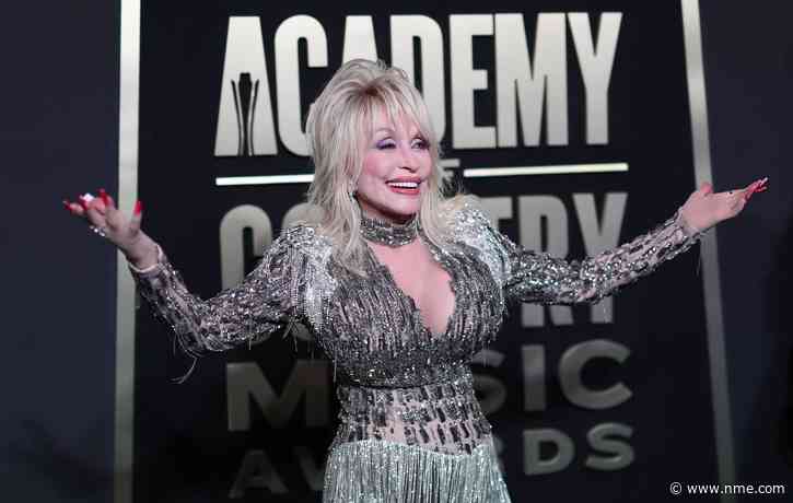 Listen to Dolly Parton cover 4 Non Blondes’ ‘What’s Up?’