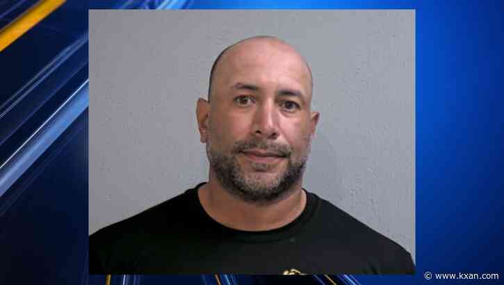 PD: Texas man arrested for impersonating Dallas cop in Valley