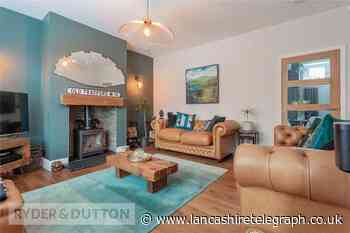 Enjoy this 'flawless', and stylish Rawtenstall home