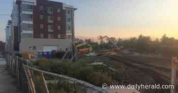 BizWeek: Arlington Heights acquired a key property for redevelopment; Verizon installing temporary cell tower