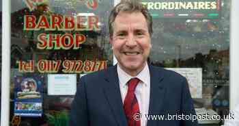 Mayor urges locals to shop second-hand and save the planet