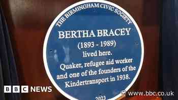 Kindertransport: Birmingham plaque honours Holocaust hero